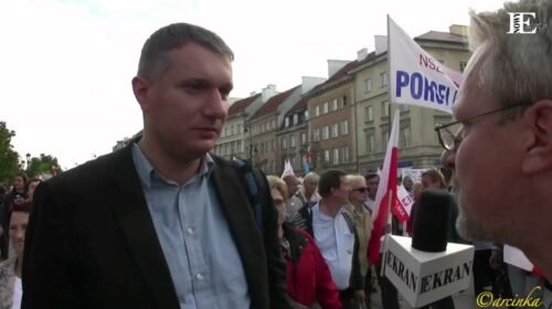 Czy polityk musi być drętwy? Niekoniecznie