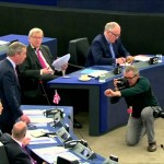 Nigel Farage: Armia UE? Kogo pan bierze za głupków, panie Juncker?