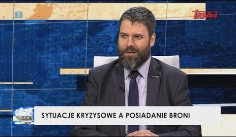 Sytuacje kryzysowe a posiadanie broni