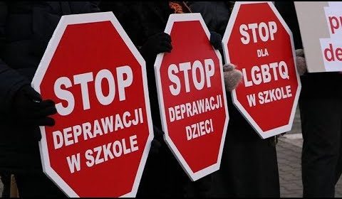 Warszawiacy przeciwko indoktrynacji dzieci w szkołach