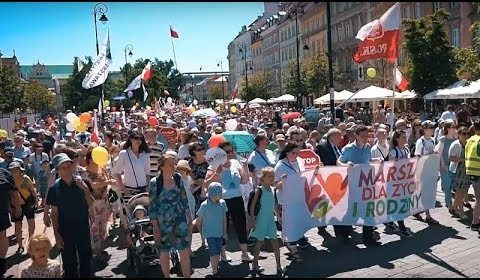 Za normalnością, przeciwko demoralizacji!