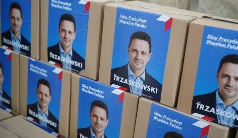 Trzaskowski o podatku pod przykrywką opłaty na smartfony…